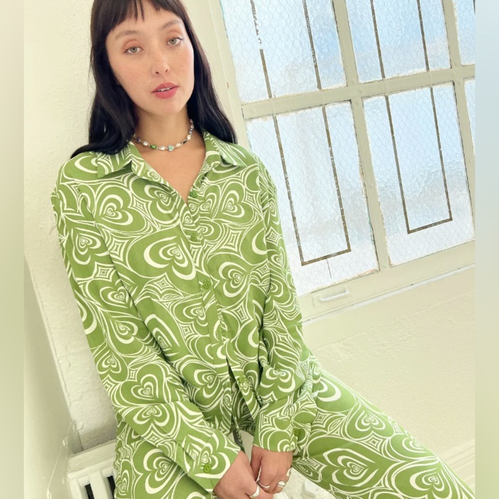 Lisa Says Gah Alyssa Wild Hearts Set XS Oversized L/S Shirt Wide Leg Pants Print
